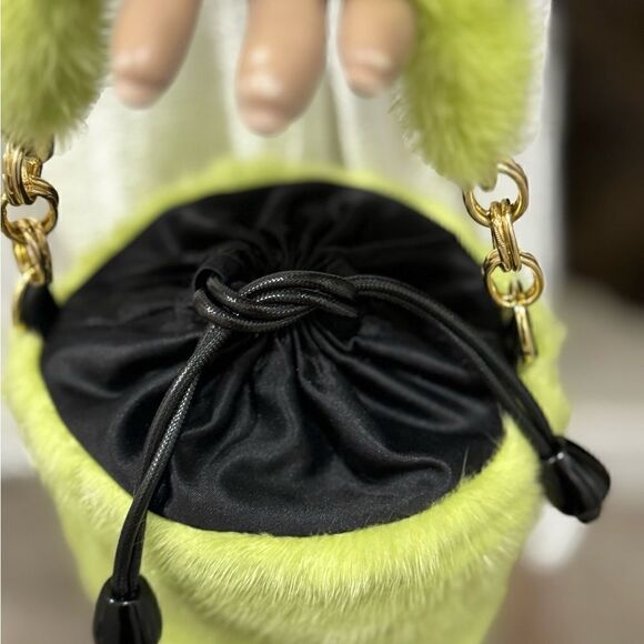 Handmade Lime Green Genuine Mink Fur & Drawstring Bucket Bag/Crossbody - Picture 14 of 15